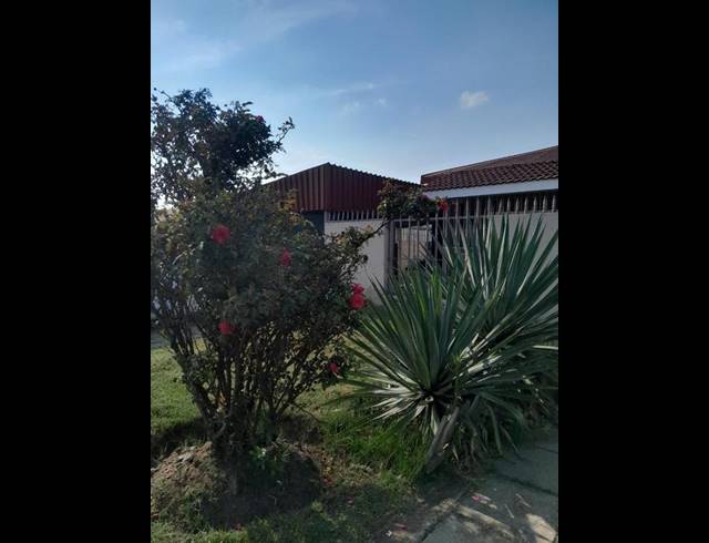 8 BEDROOM HOUSE FOR SALE IN BOKSBURG NORTH
